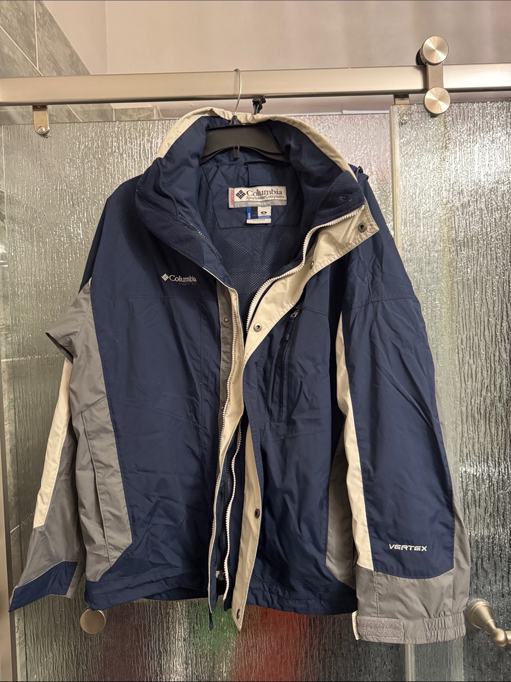 Columbia Men’s Navy and Light Gray Vertex Rain Jacket